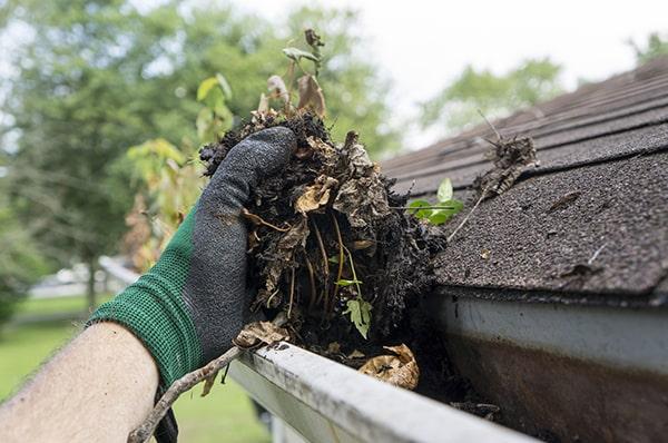 overflowing water, sagging gutters, and visible debris are all signs that your gutters need cleaning